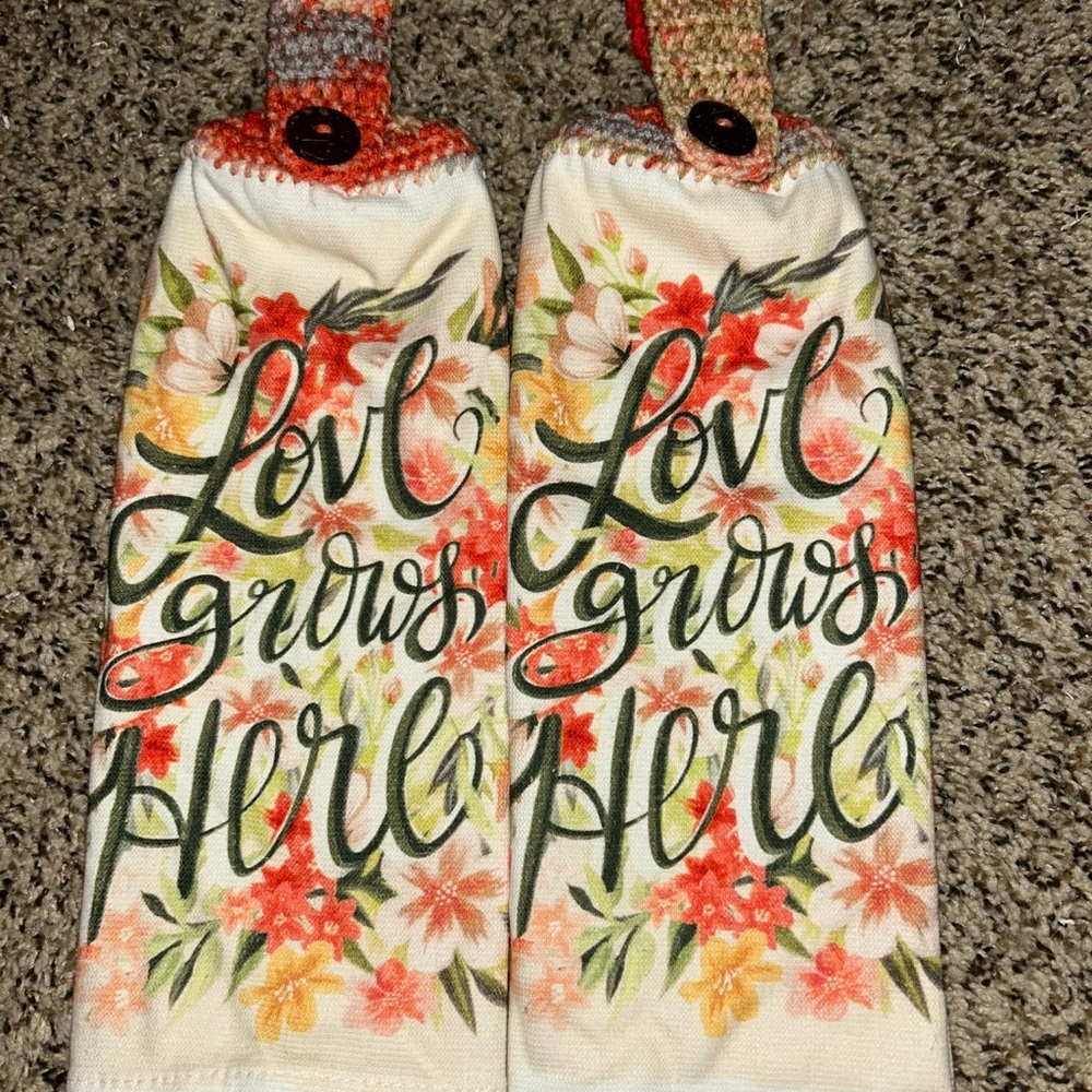 Flowers Hanging Towel Set